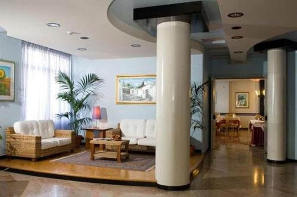 Hotel Astoria Альберобелло Экстерьер фото